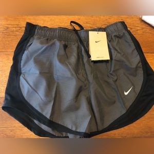 Nike Tempo Running Shorts NWT Small Gray/Black